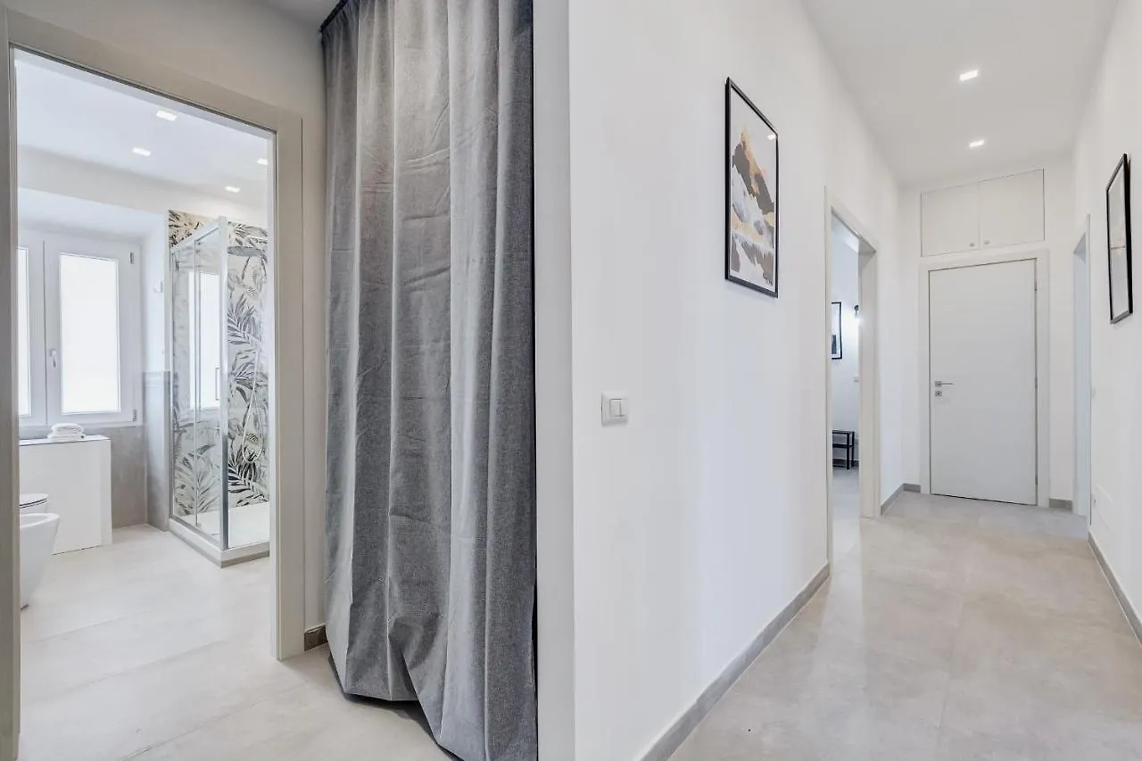 Bdc - Empire, Noble 3-Bdr Apt Roma Apartamento