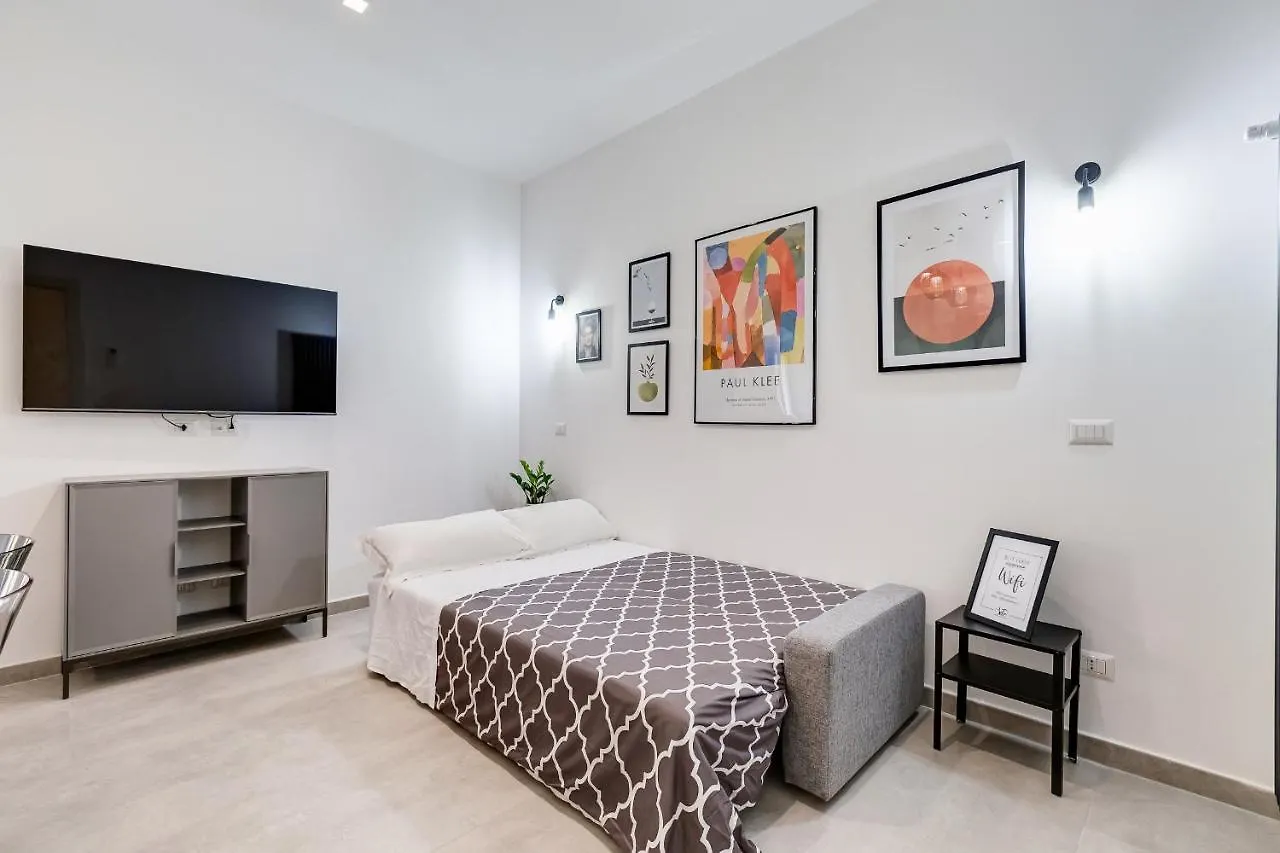 Apartment Bdc - Empire, Noble 3-Bdr Apt Rome Italy