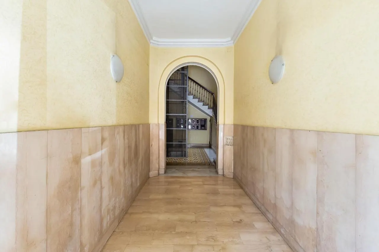 Bdc - Empire, Noble 3-Bdr Apt Rome Apartment