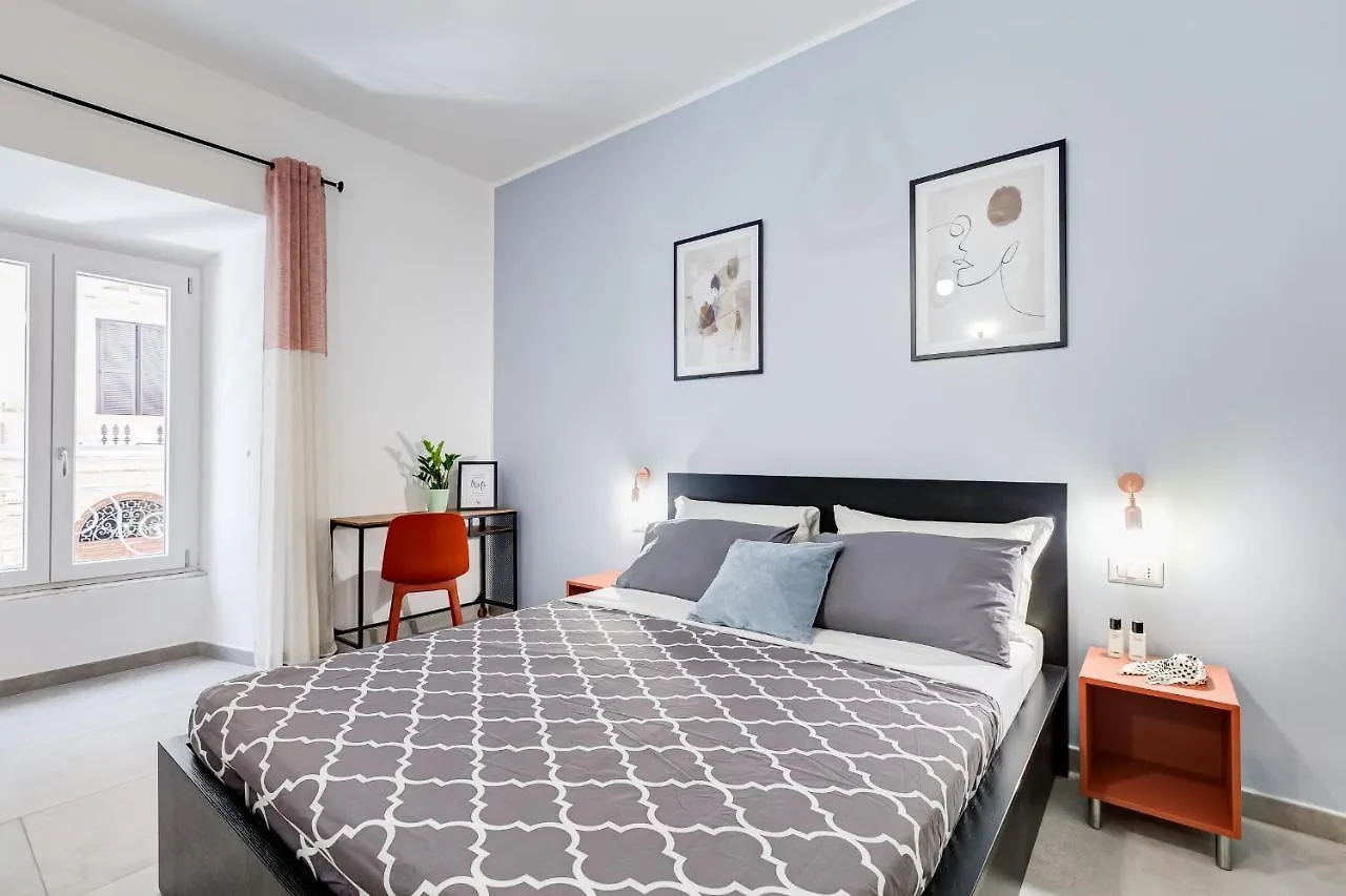 Apartment Bdc - Empire, Noble 3-Bdr Apt Rome