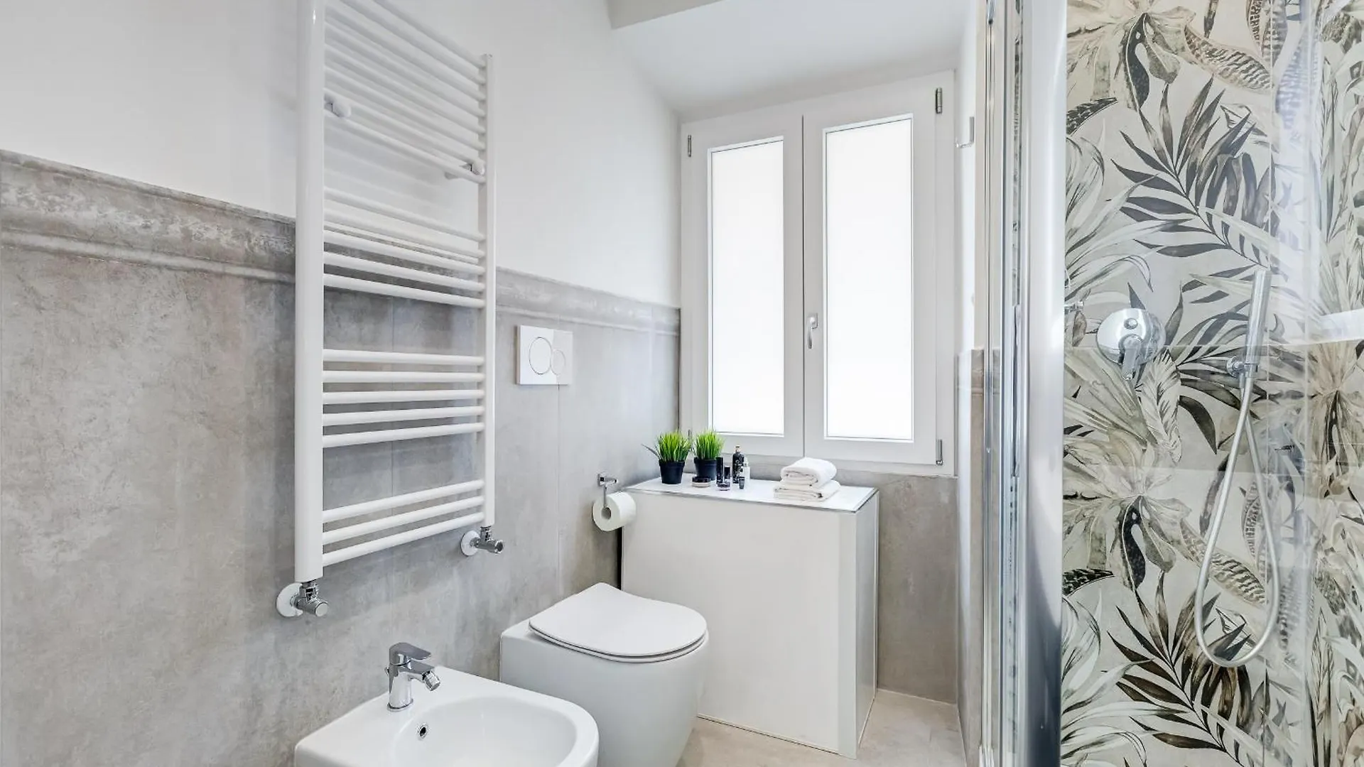 Apartment Bdc - Empire, Noble 3-Bdr Apt Rome Italy